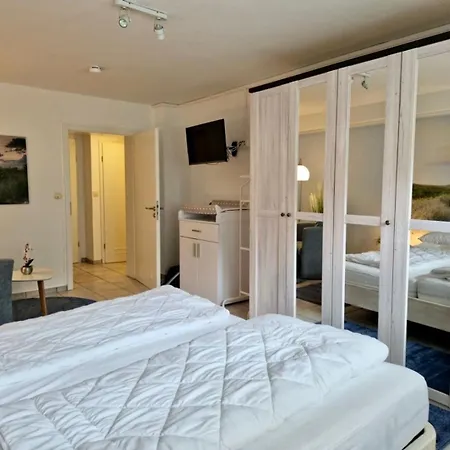 Moin Moin 1 - Am Kampland