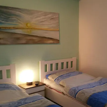 Moin Moin 1 - Am Kampland *